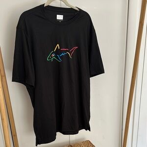 Greg‎ Norman Black Graphic T-Shirt with Colorful Shark Design size large
